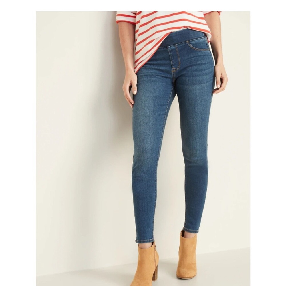 Old Navy Blue Skinny Jeans with Classic Mid Wash